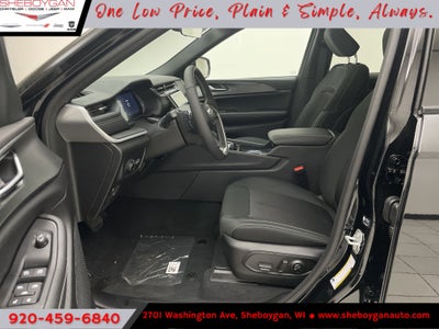 2026 Jeep Grand Cherokee GRAND CHEROKEE LAREDO X 4X4