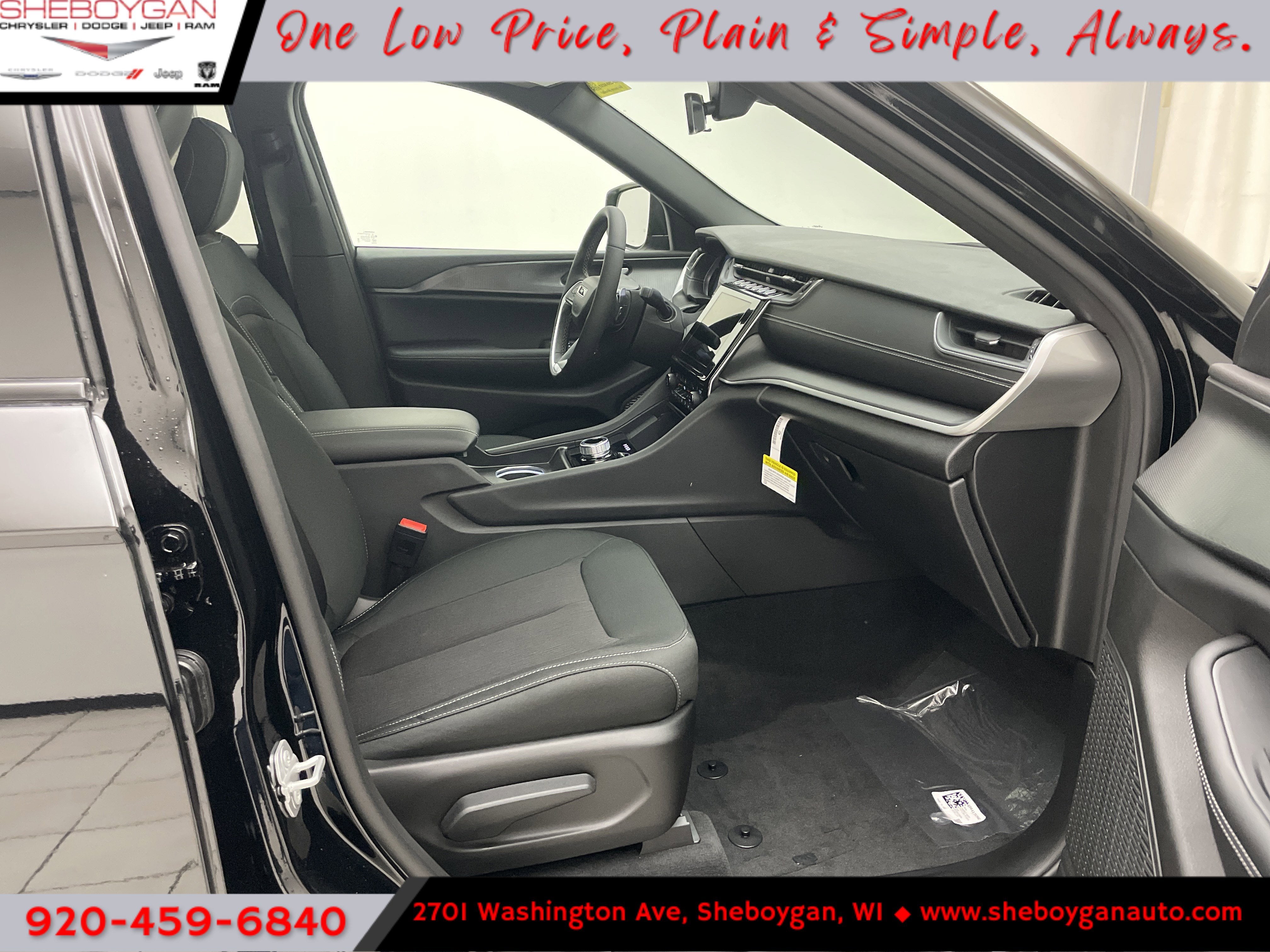 2026 Jeep Grand Cherokee GRAND CHEROKEE LAREDO X 4X4