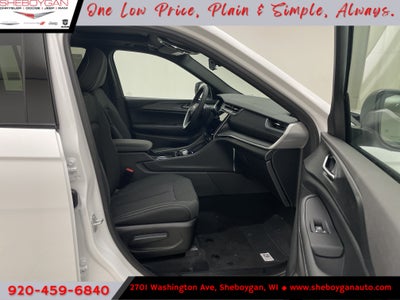 2027 Jeep Grand Cherokee Laredo X