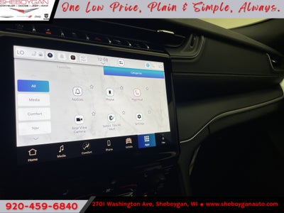 2027 Jeep Grand Cherokee GRAND CHEROKEE LAREDO X 4X4