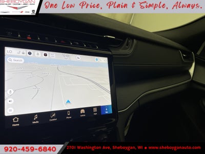 2027 Jeep Grand Cherokee GRAND CHEROKEE LAREDO X 4X4