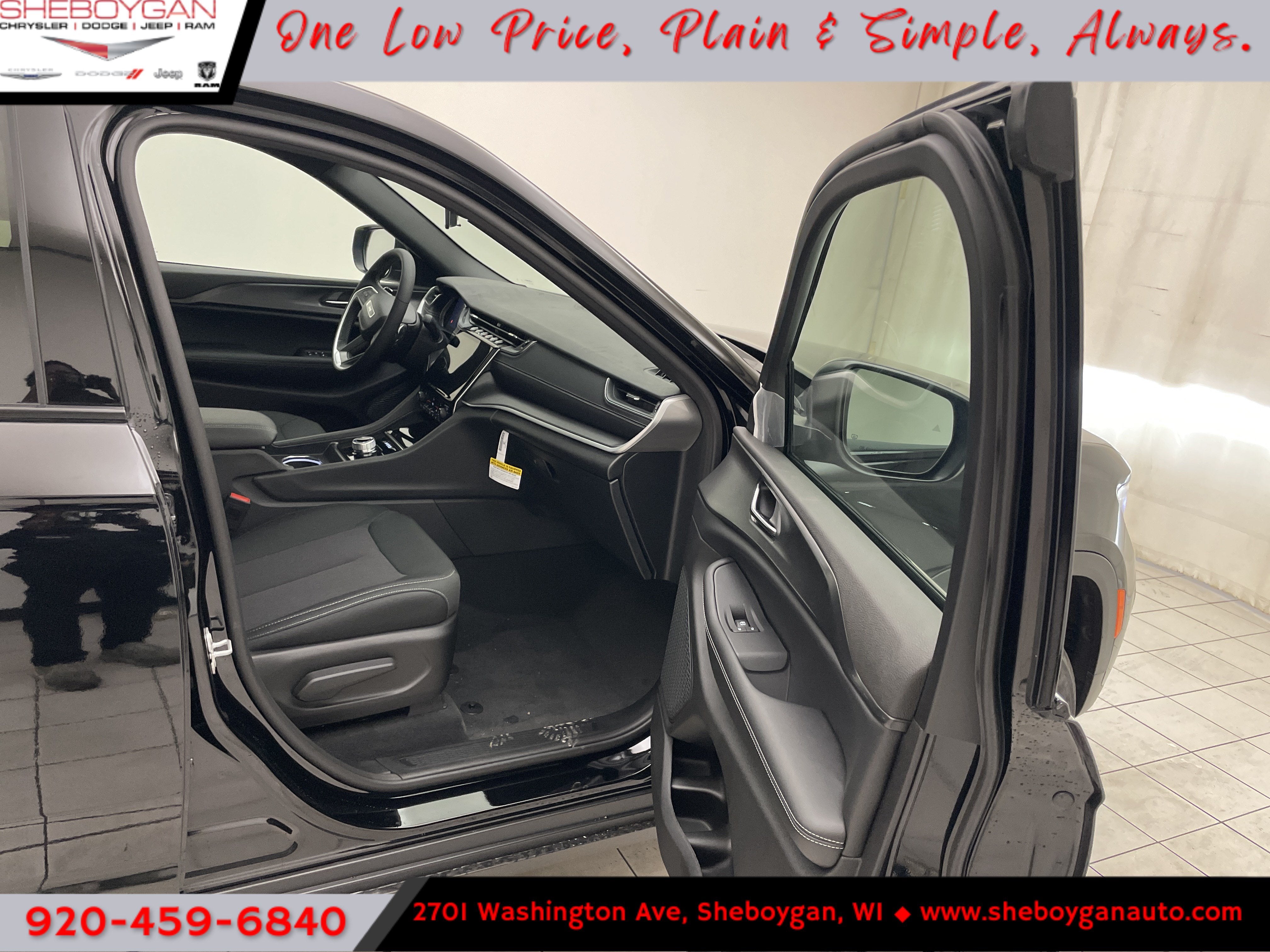 2027 Jeep Grand Cherokee GRAND CHEROKEE LAREDO X 4X4