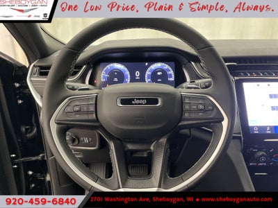 2027 Jeep Grand Cherokee GRAND CHEROKEE LAREDO X 4X4
