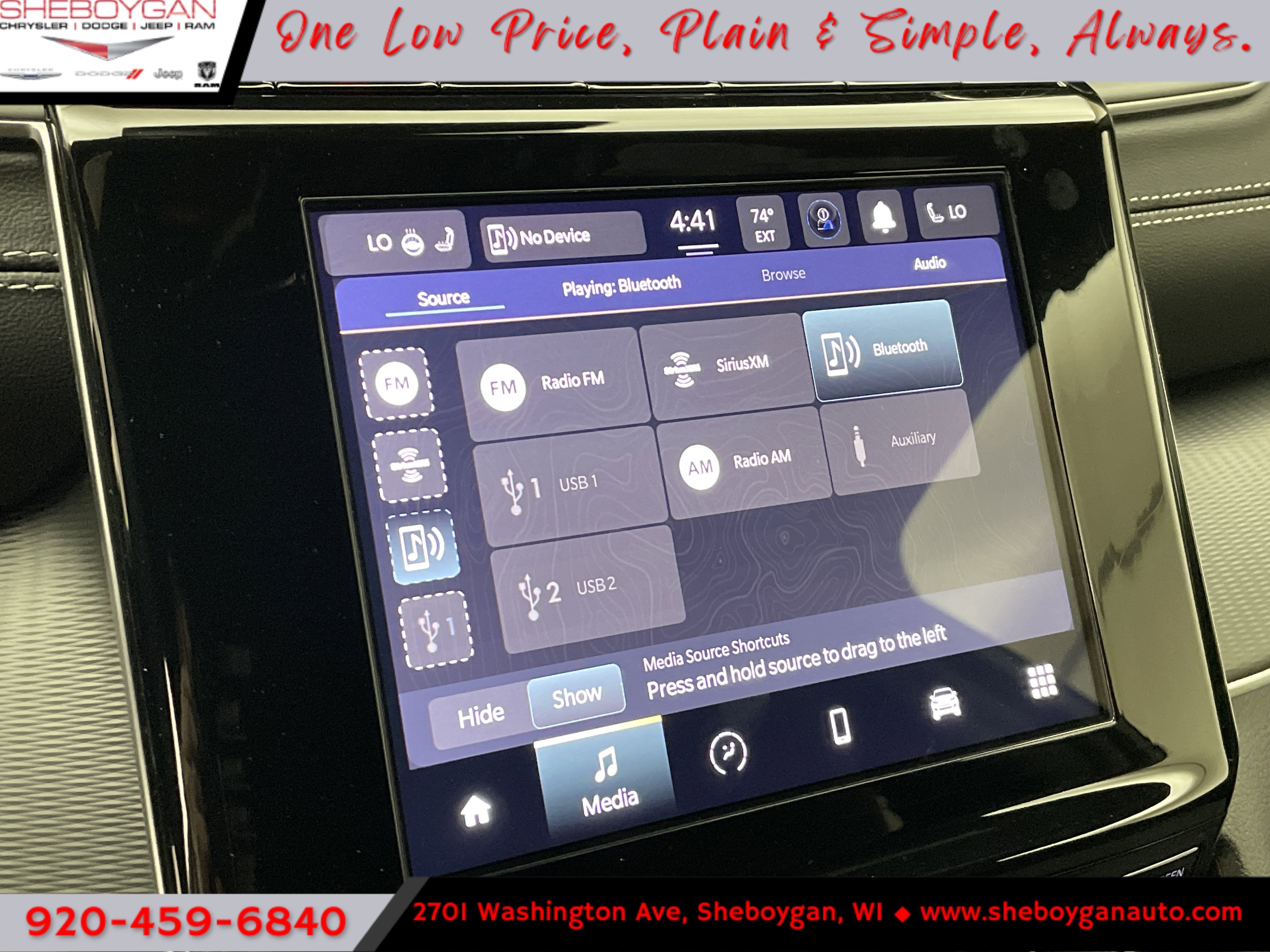 2025 Jeep Grand Cherokee GRAND CHEROKEE LAREDO 4X4