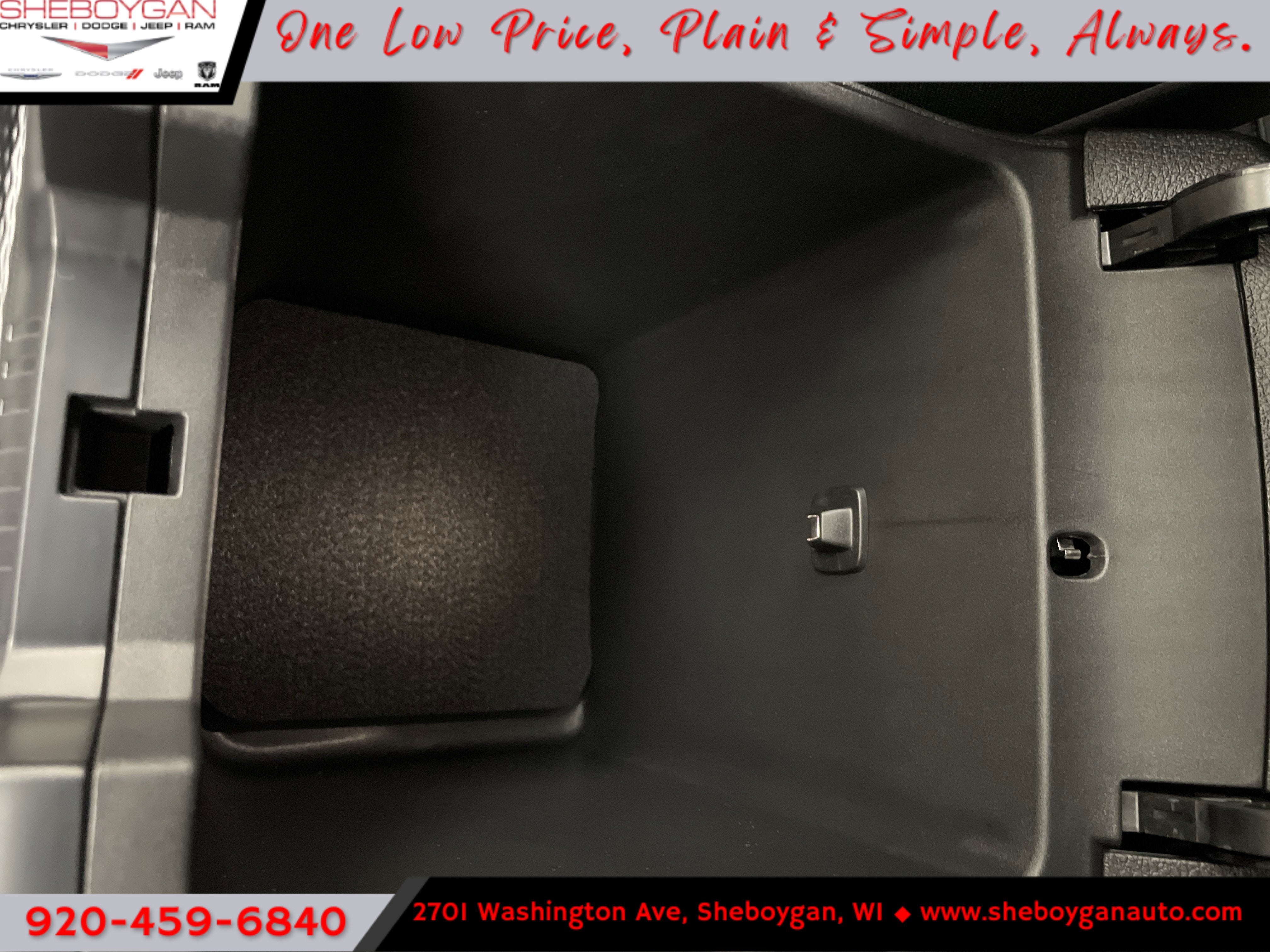 2025 Jeep Grand Cherokee GRAND CHEROKEE LAREDO 4X4