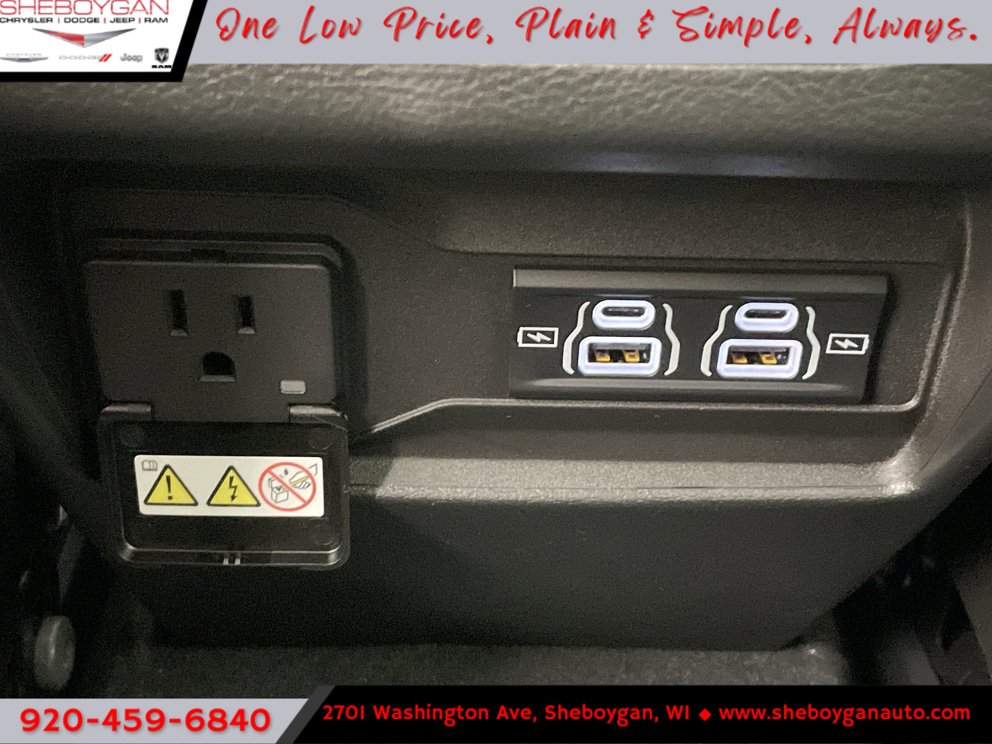 2025 Jeep Grand Cherokee GRAND CHEROKEE LAREDO 4X4