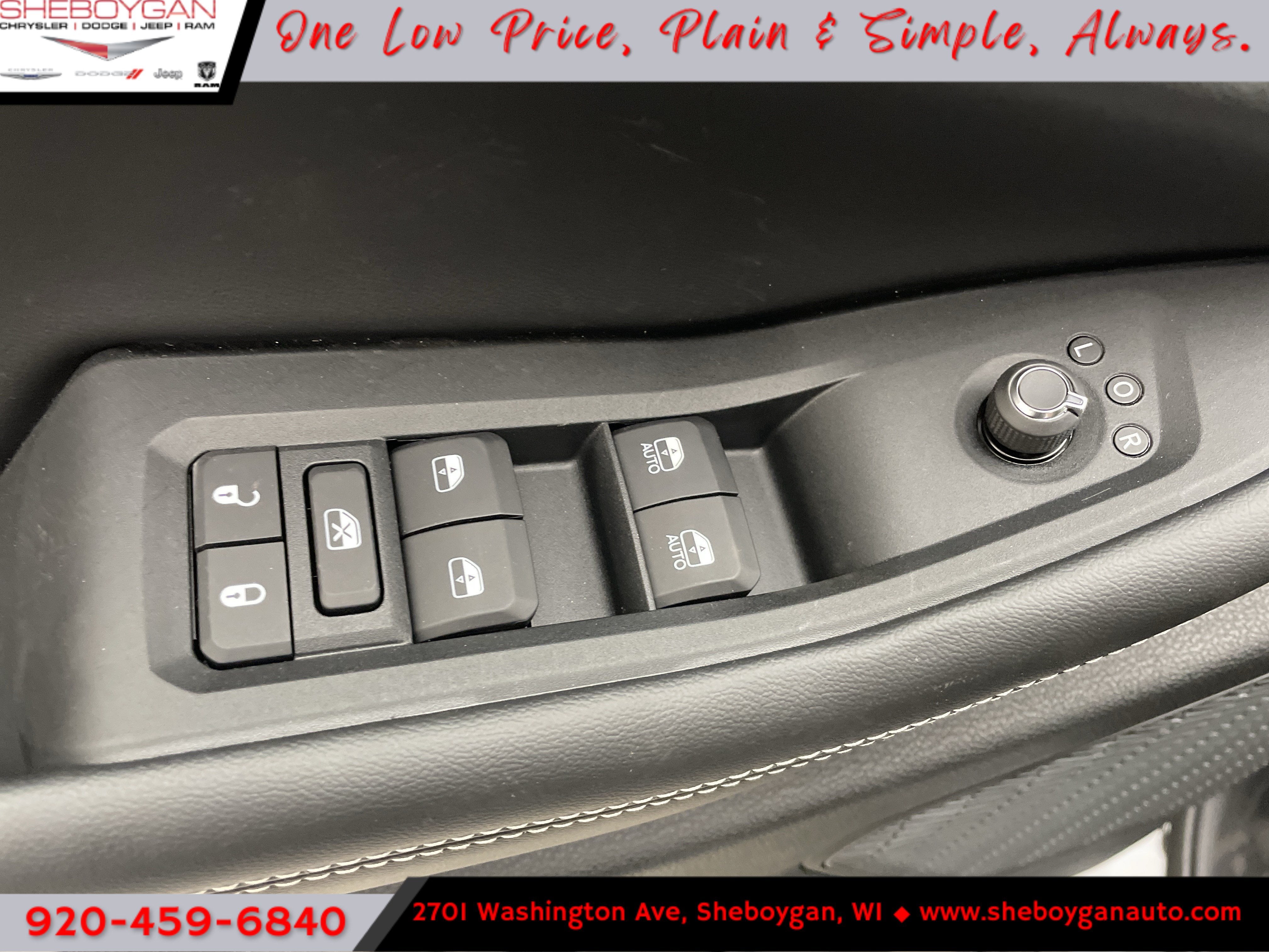 2027 Jeep Grand Cherokee Laredo Altitude
