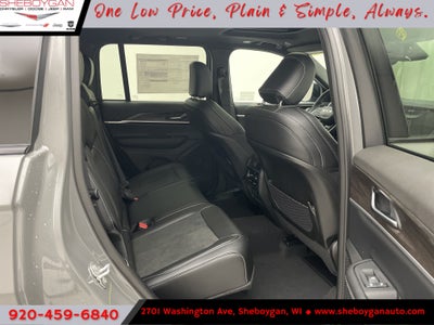 2027 Jeep Grand Cherokee Laredo Altitude