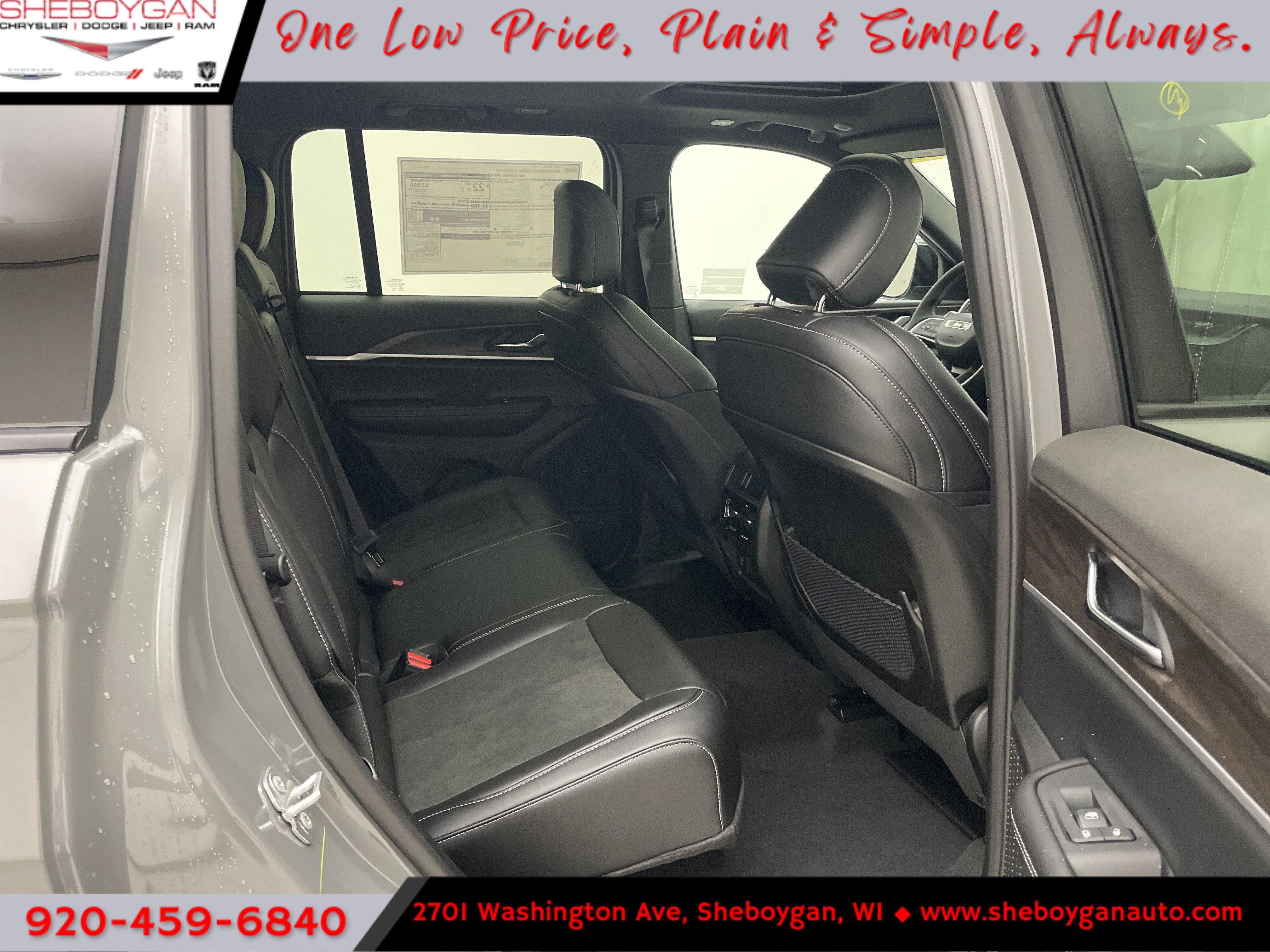 2027 Jeep Grand Cherokee Laredo Altitude