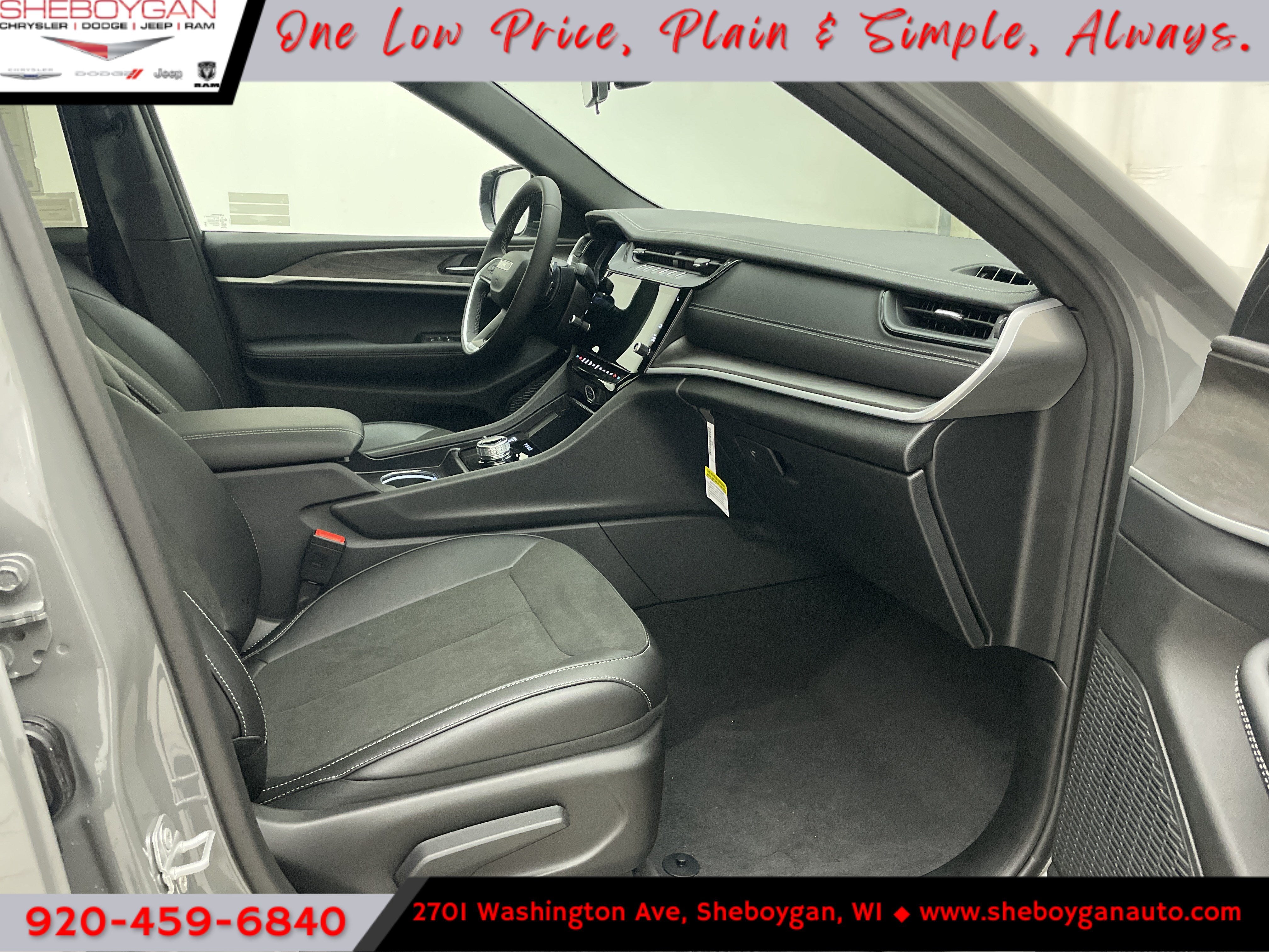 2027 Jeep Grand Cherokee Laredo Altitude