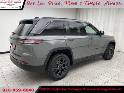 2027 Jeep Grand Cherokee Laredo Altitude