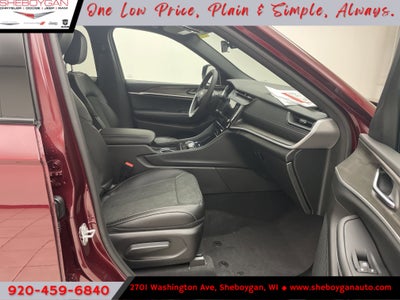 2026 Jeep Grand Cherokee GRAND CHEROKEE LAREDO ALTITUDE 4X4