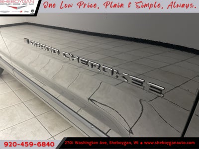 2027 Jeep Grand Cherokee GRAND CHEROKEE L LAREDO ALTITUDE 4X4