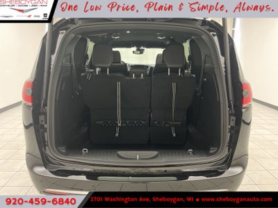 2027 Chrysler Pacifica PACIFICA SELECT