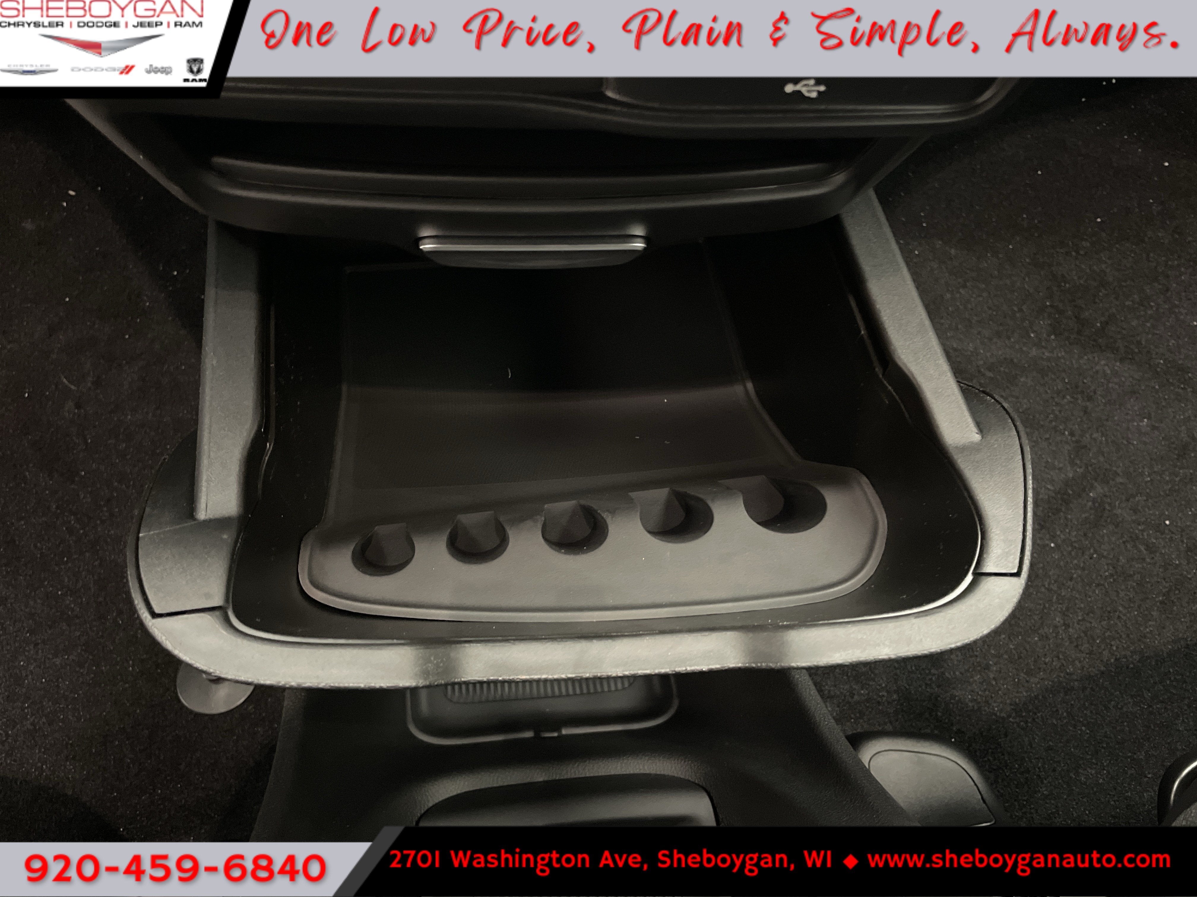 2027 Chrysler Pacifica PACIFICA SELECT