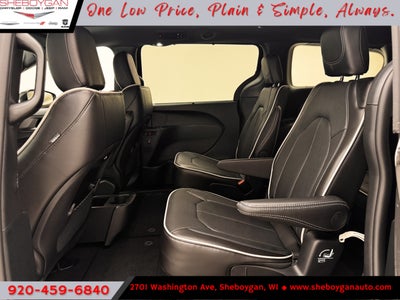 2027 Chrysler Pacifica PACIFICA LIMITED