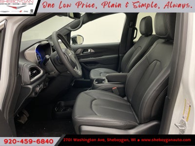 2025 Chrysler Pacifica PACIFICA SELECT AWD