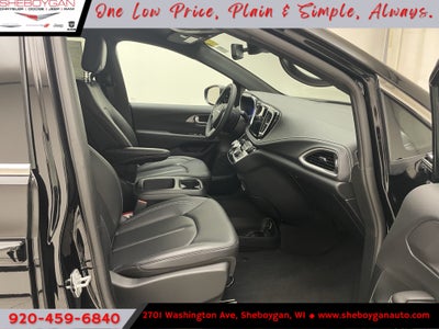 2026 Chrysler Pacifica PACIFICA SELECT AWD