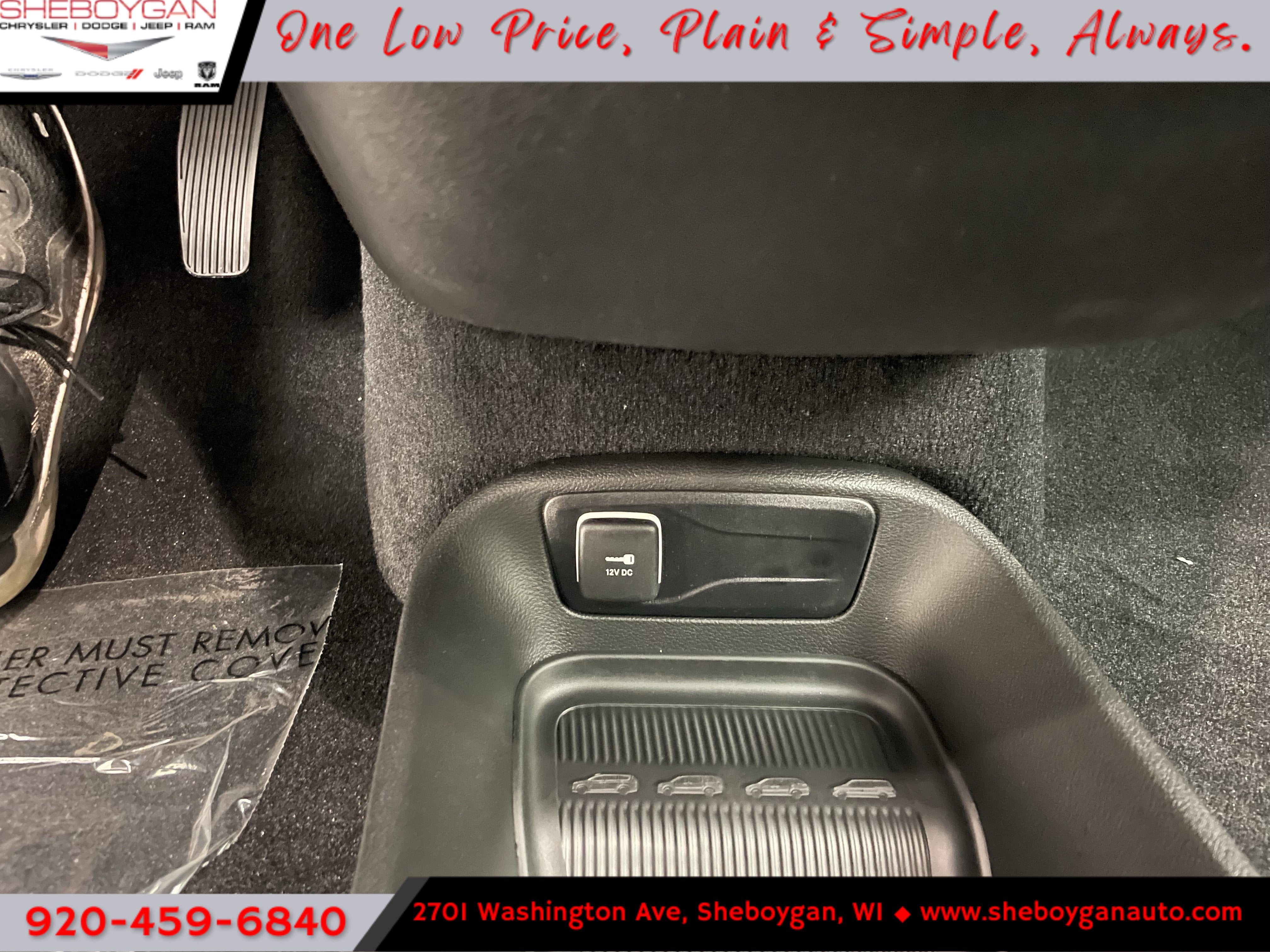 2027 Chrysler Pacifica PACIFICA SELECT AWD