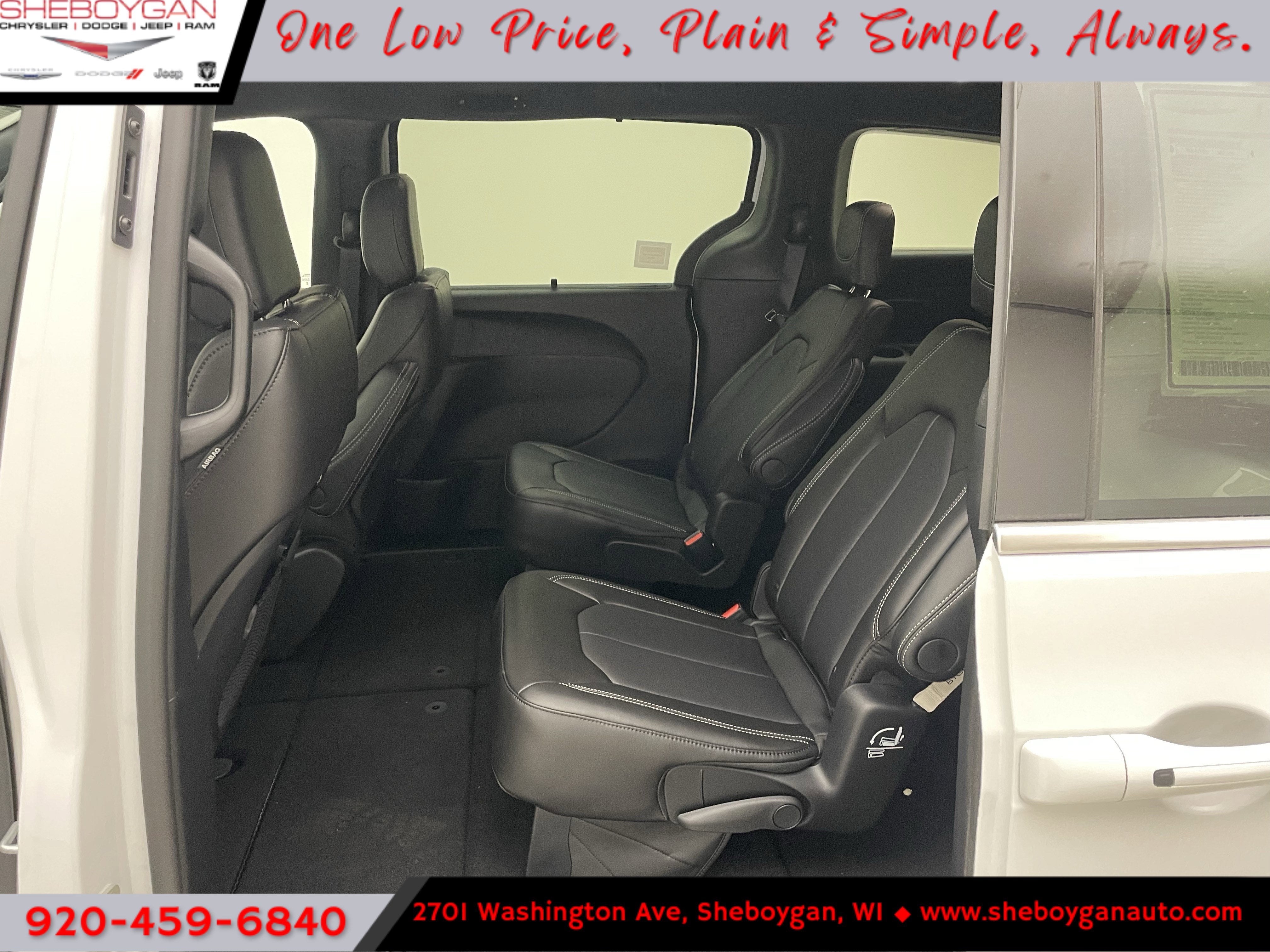 2027 Chrysler Pacifica PACIFICA SELECT AWD