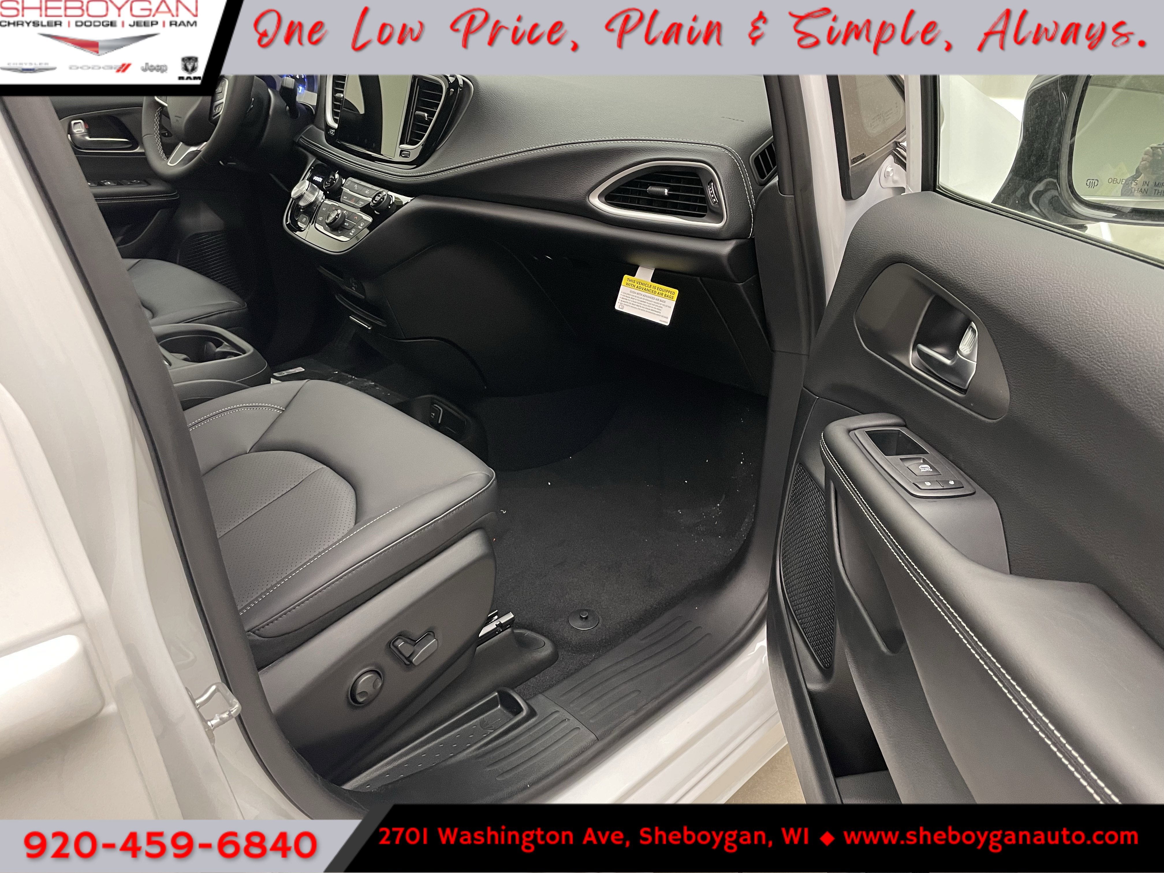 2027 Chrysler Pacifica PACIFICA SELECT AWD