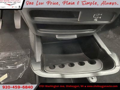 2027 Chrysler Pacifica PACIFICA SELECT AWD