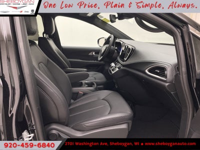 2026 Chrysler Pacifica PACIFICA SELECT AWD