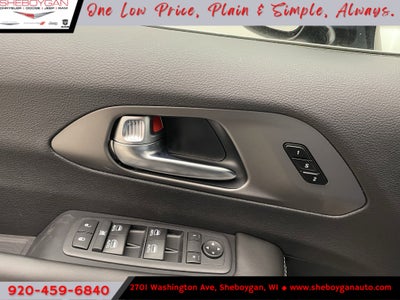 2027 Chrysler Pacifica PACIFICA SELECT AWD