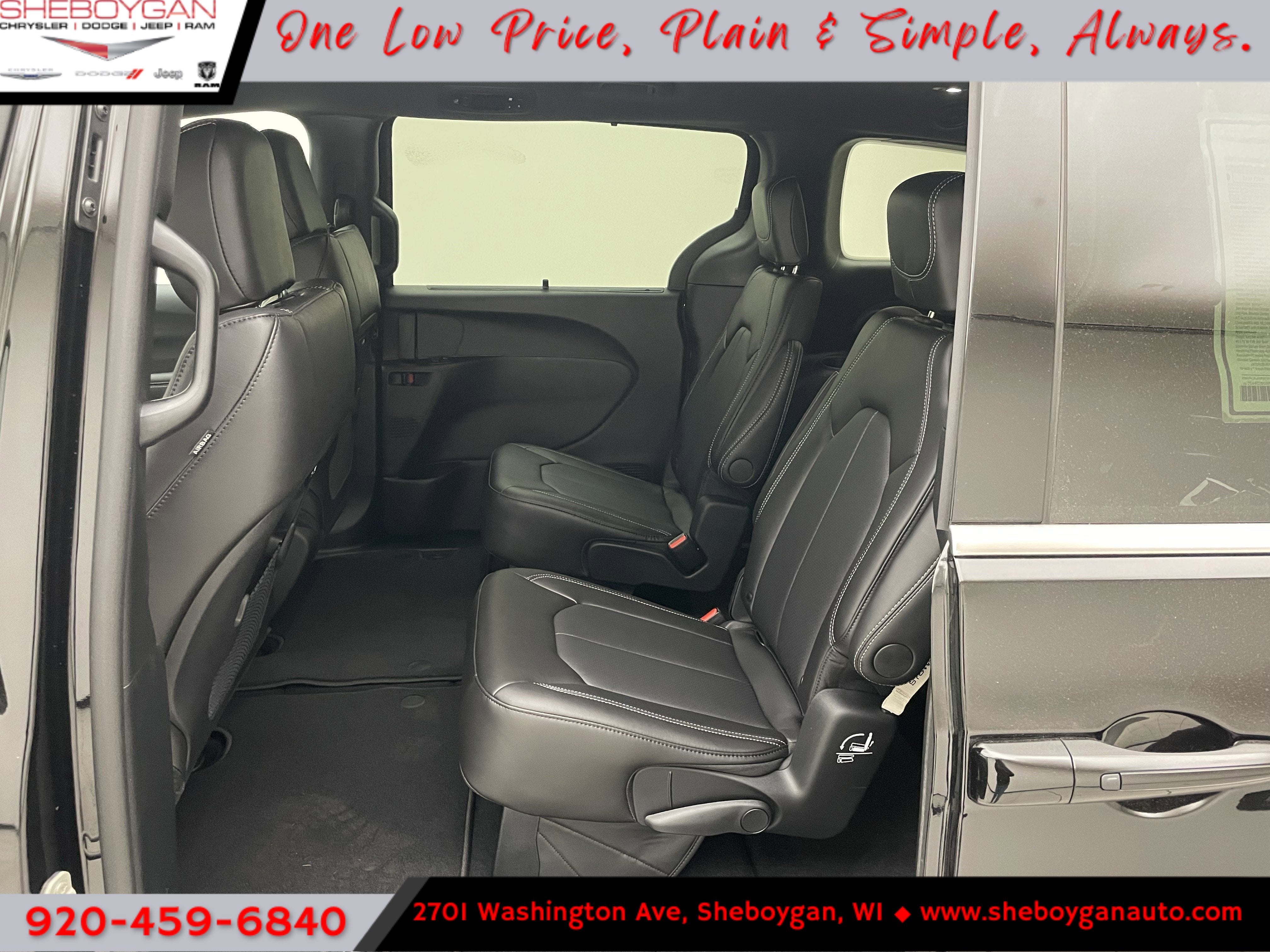 2027 Chrysler Pacifica PACIFICA SELECT AWD