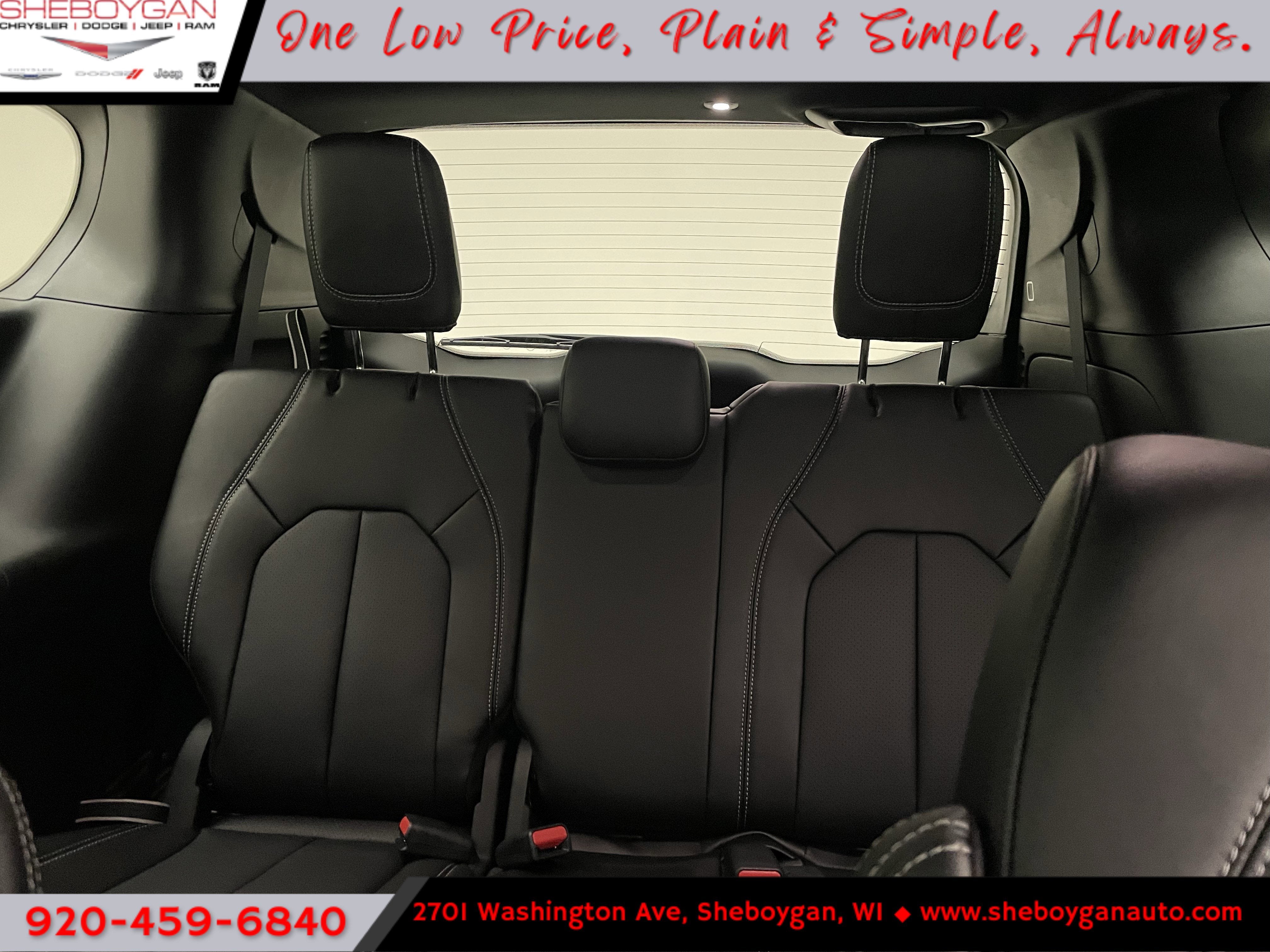 2027 Chrysler Pacifica PACIFICA SELECT AWD