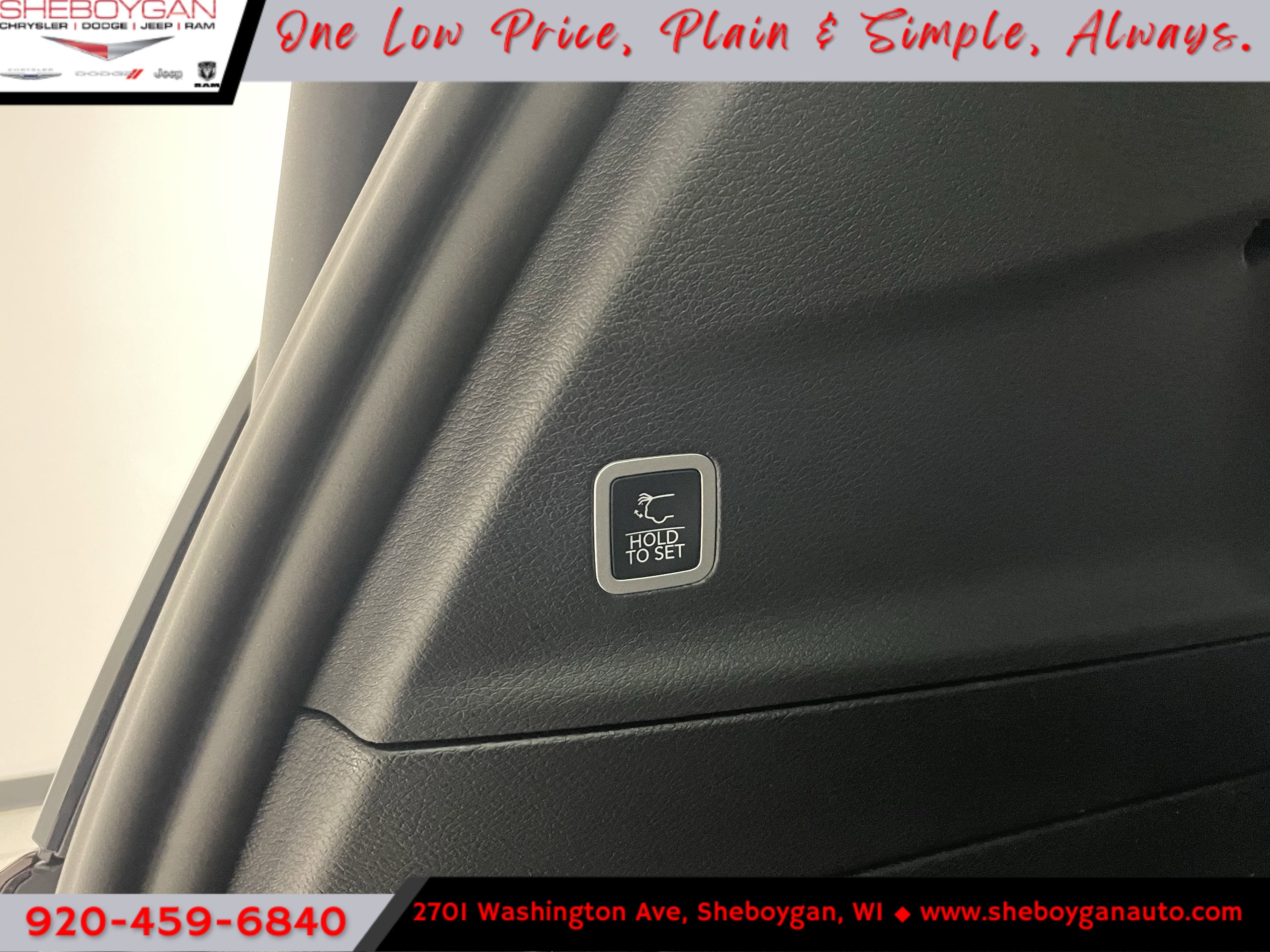 2027 Chrysler Pacifica PACIFICA SELECT AWD