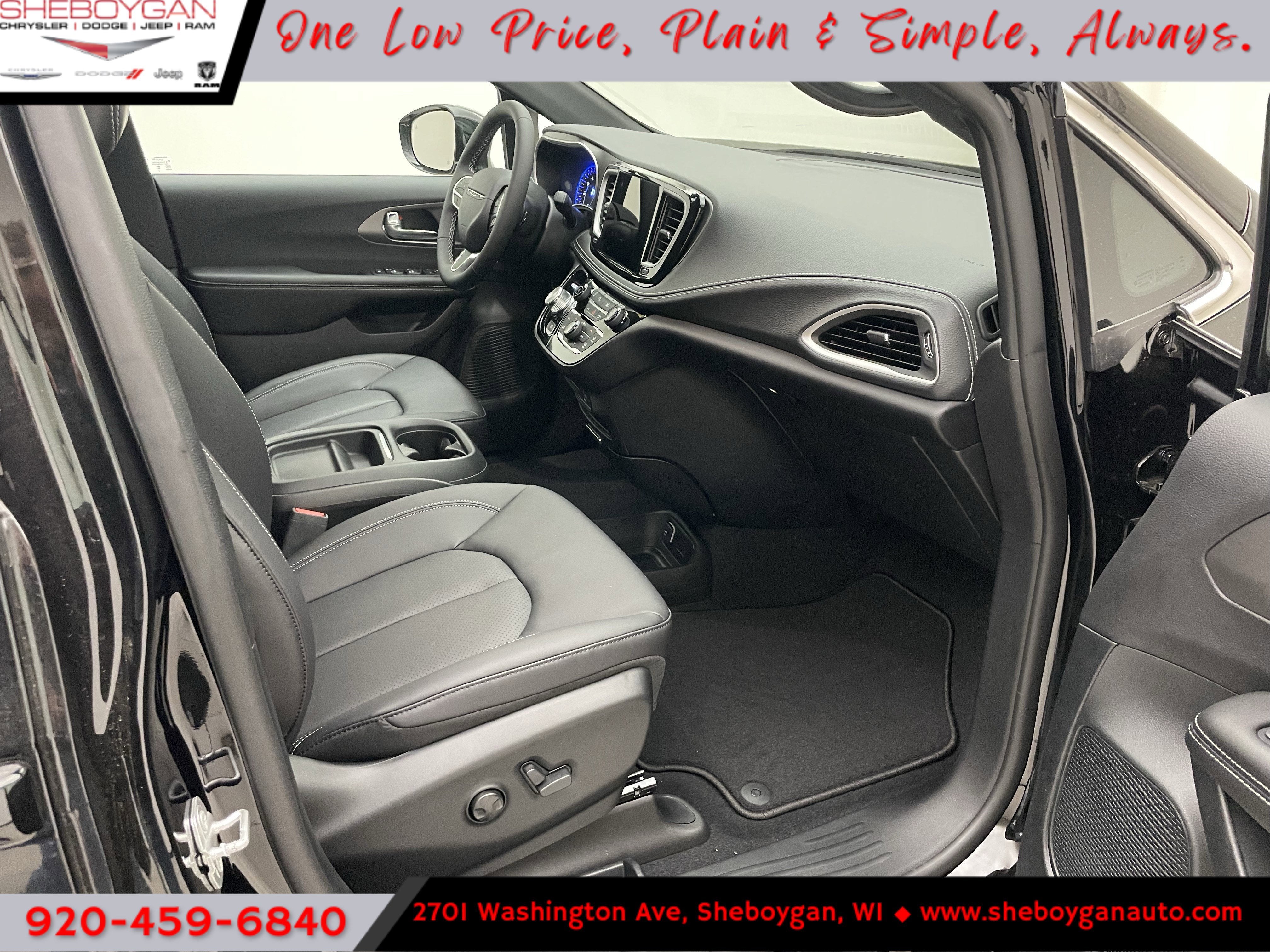 2027 Chrysler Pacifica PACIFICA SELECT AWD