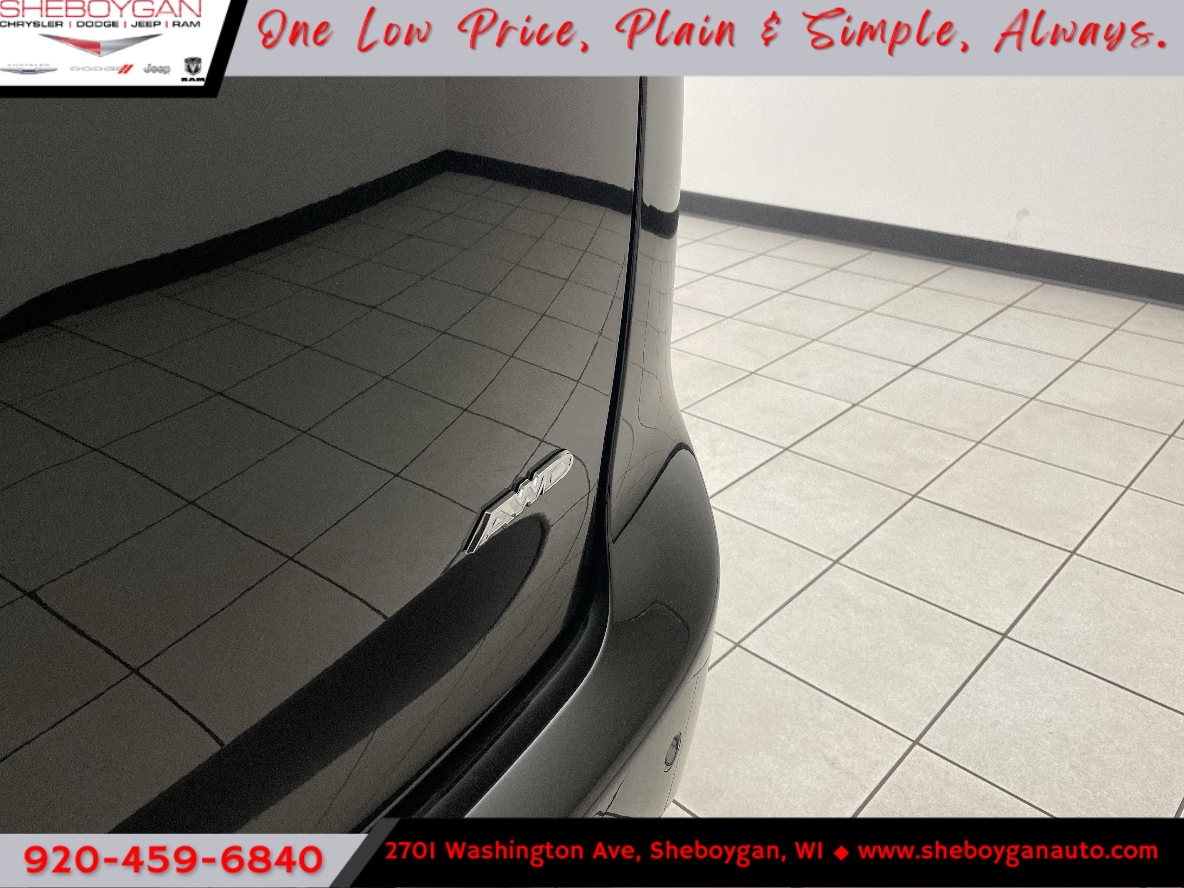 2027 Chrysler Pacifica PACIFICA SELECT AWD