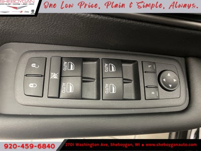2027 Chrysler Pacifica PACIFICA SELECT AWD