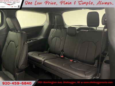 2027 Chrysler Pacifica PACIFICA SELECT AWD