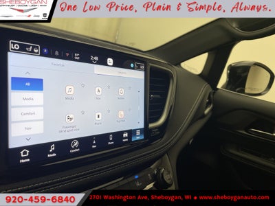 2027 Chrysler Pacifica Limited