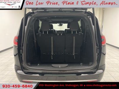 2027 Chrysler Pacifica Limited