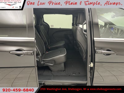 2027 Chrysler Pacifica Limited