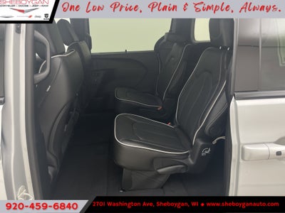 2026 Chrysler Pacifica PACIFICA LIMITED AWD