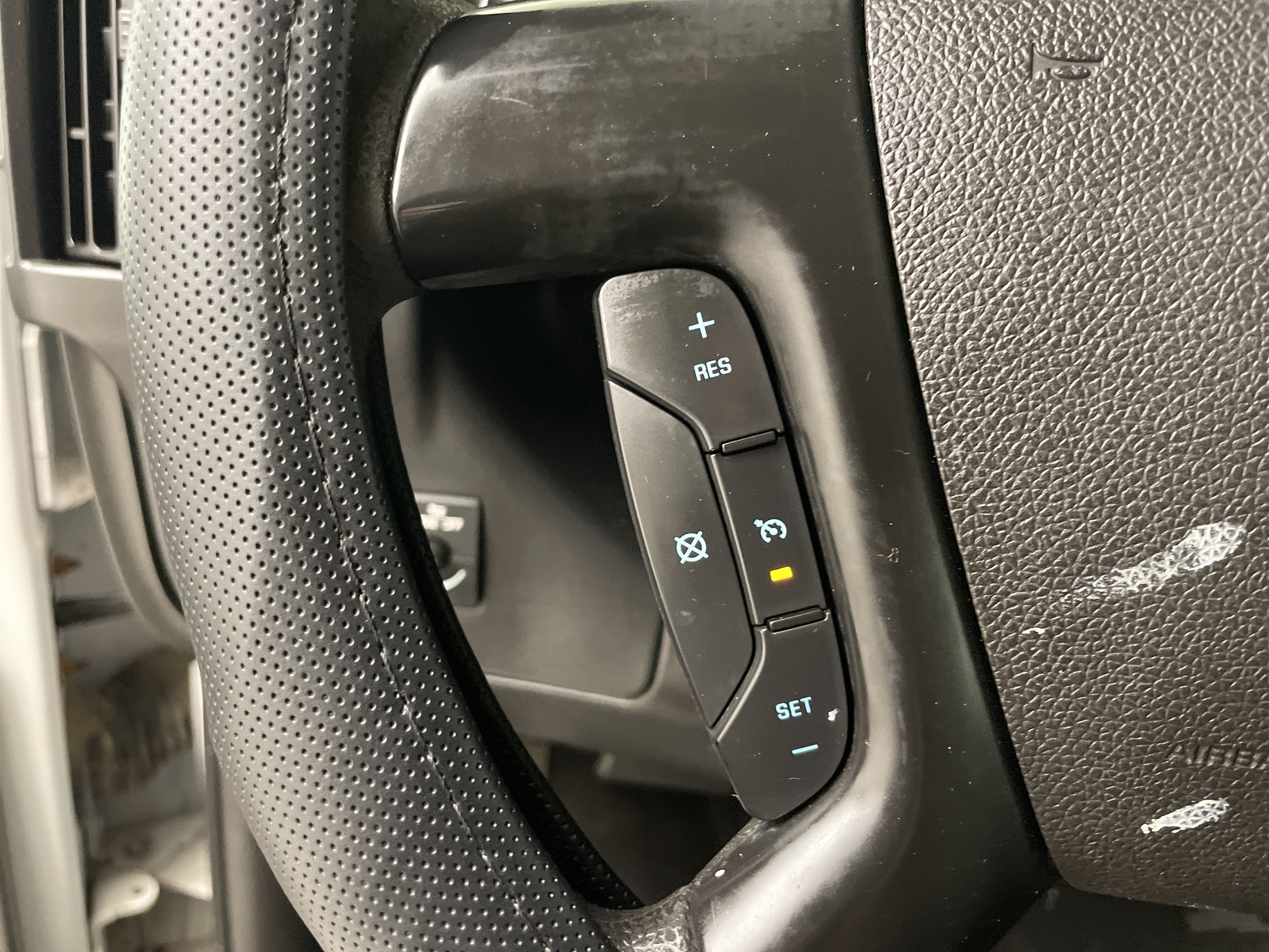 2014 Chevrolet Express Cutaway 3500 3500