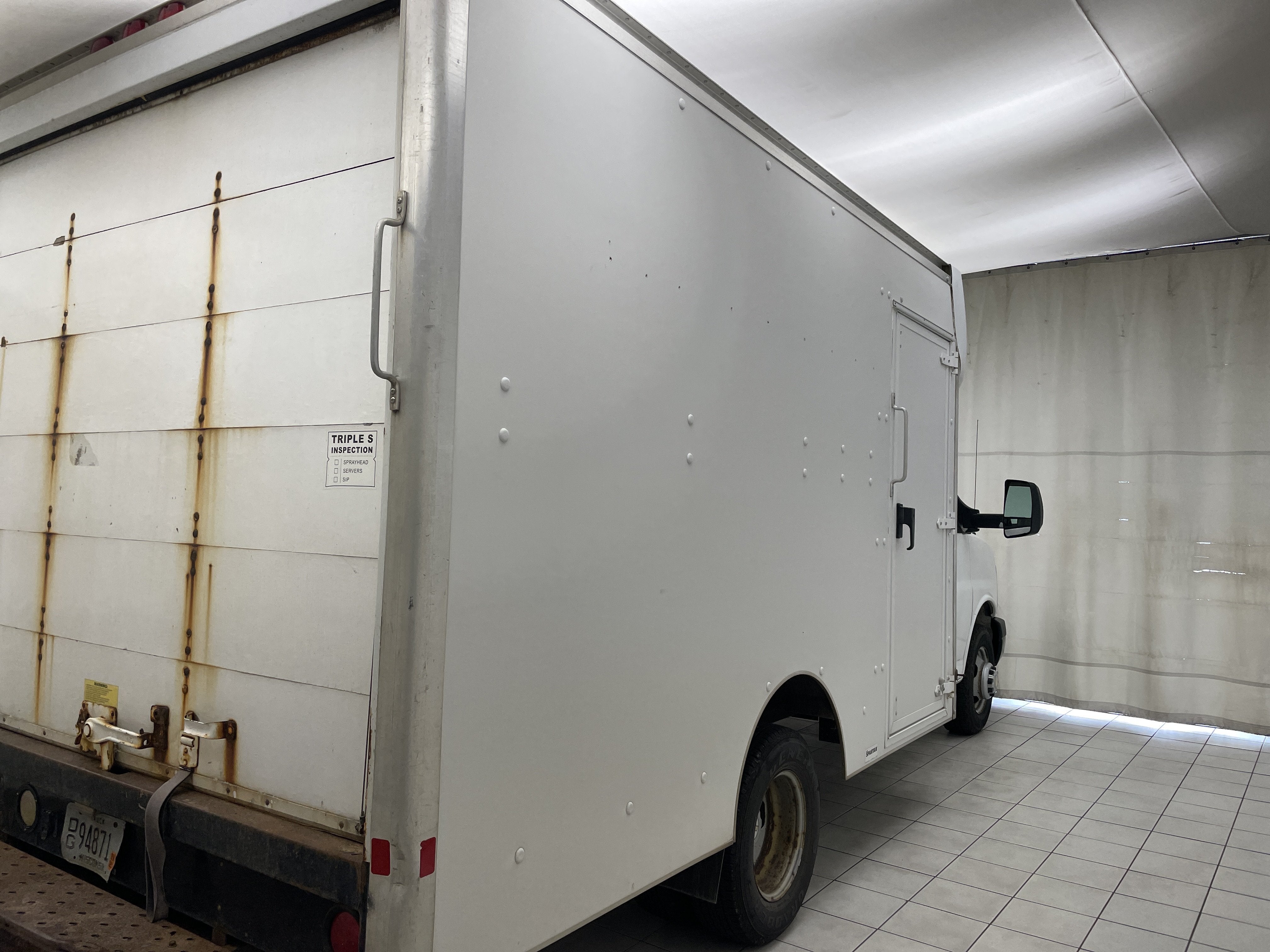 2014 Chevrolet Express Cutaway 3500 3500