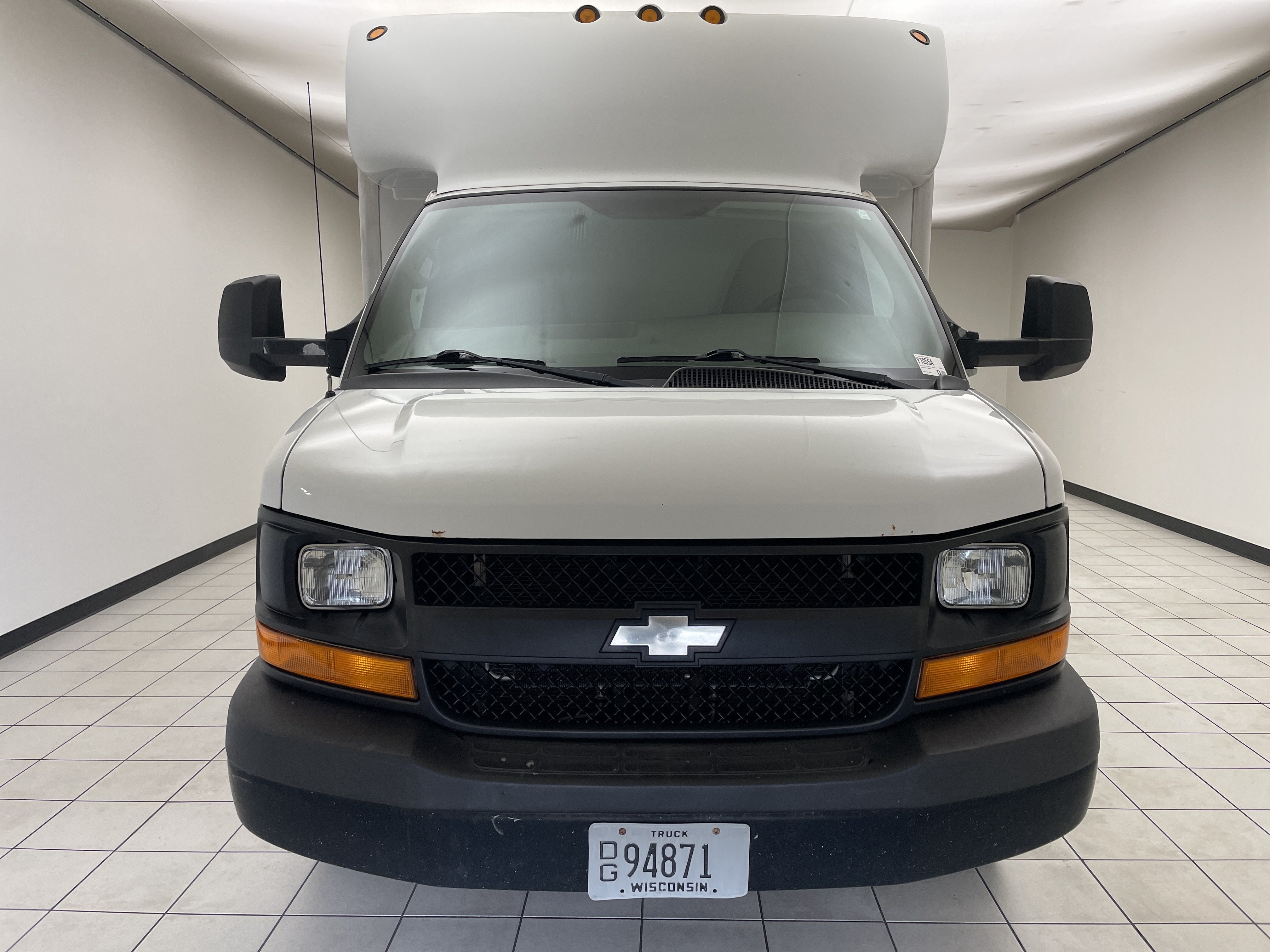 2014 Chevrolet Express Cutaway 3500 3500