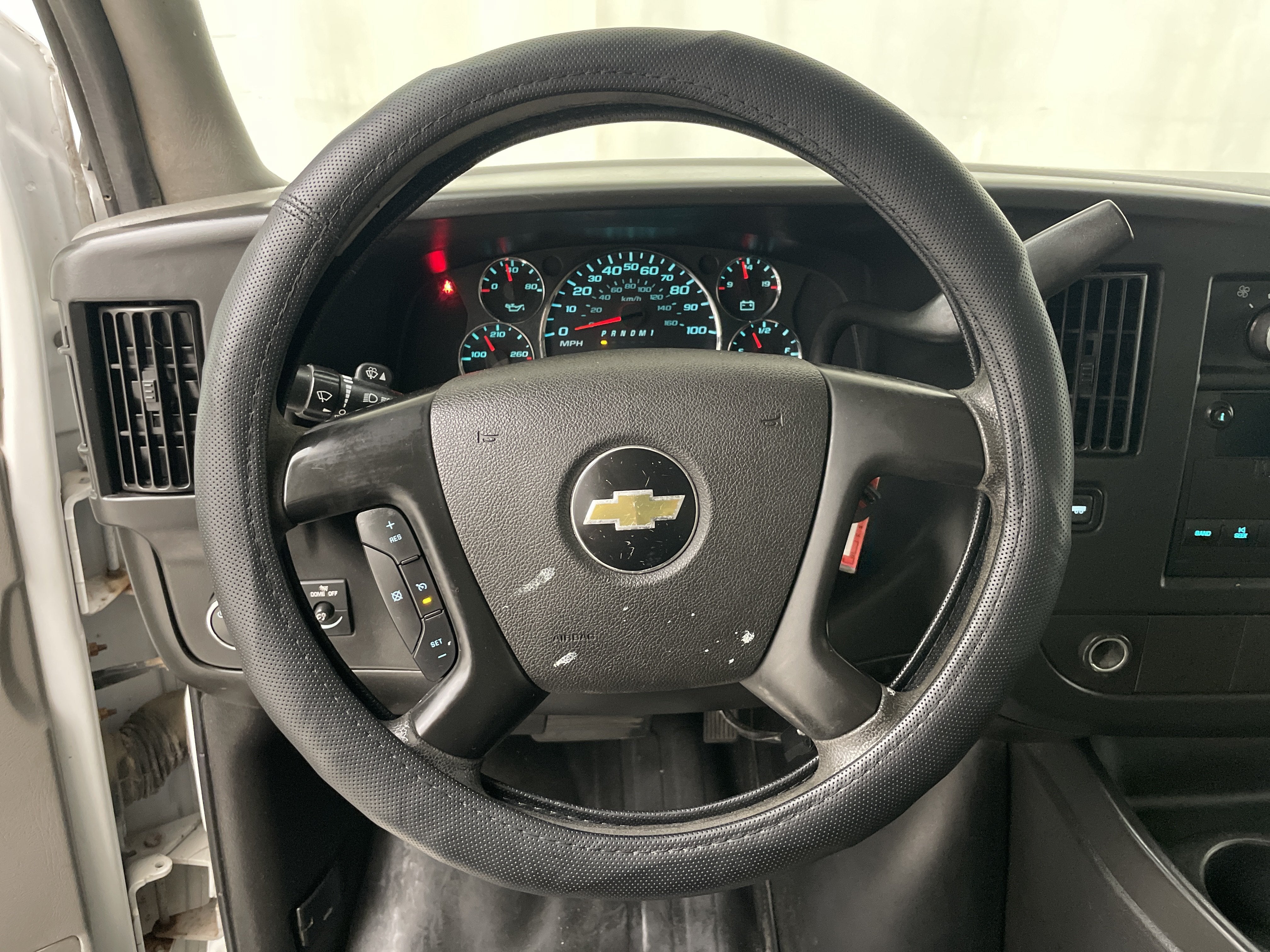 2014 Chevrolet Express Cutaway 3500 3500