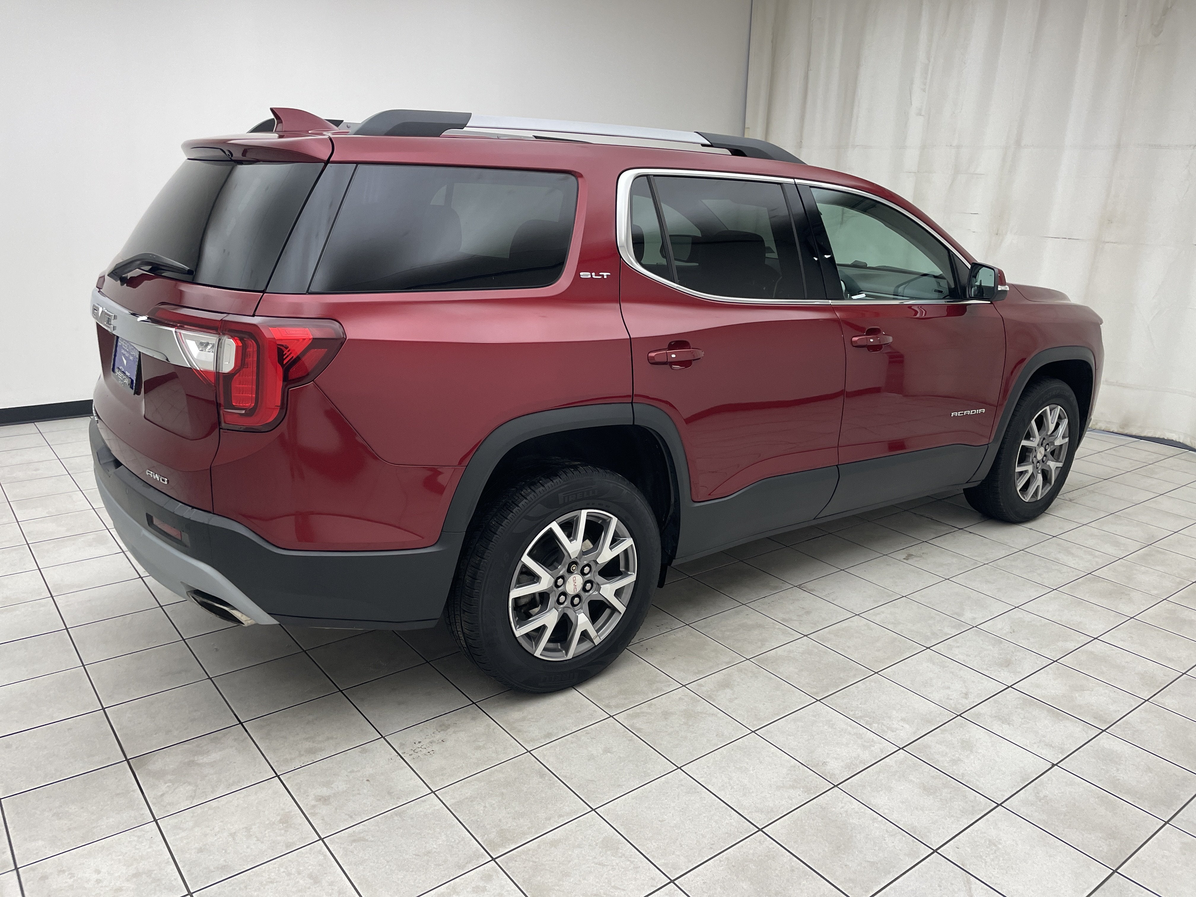 2020 GMC Acadia SLT