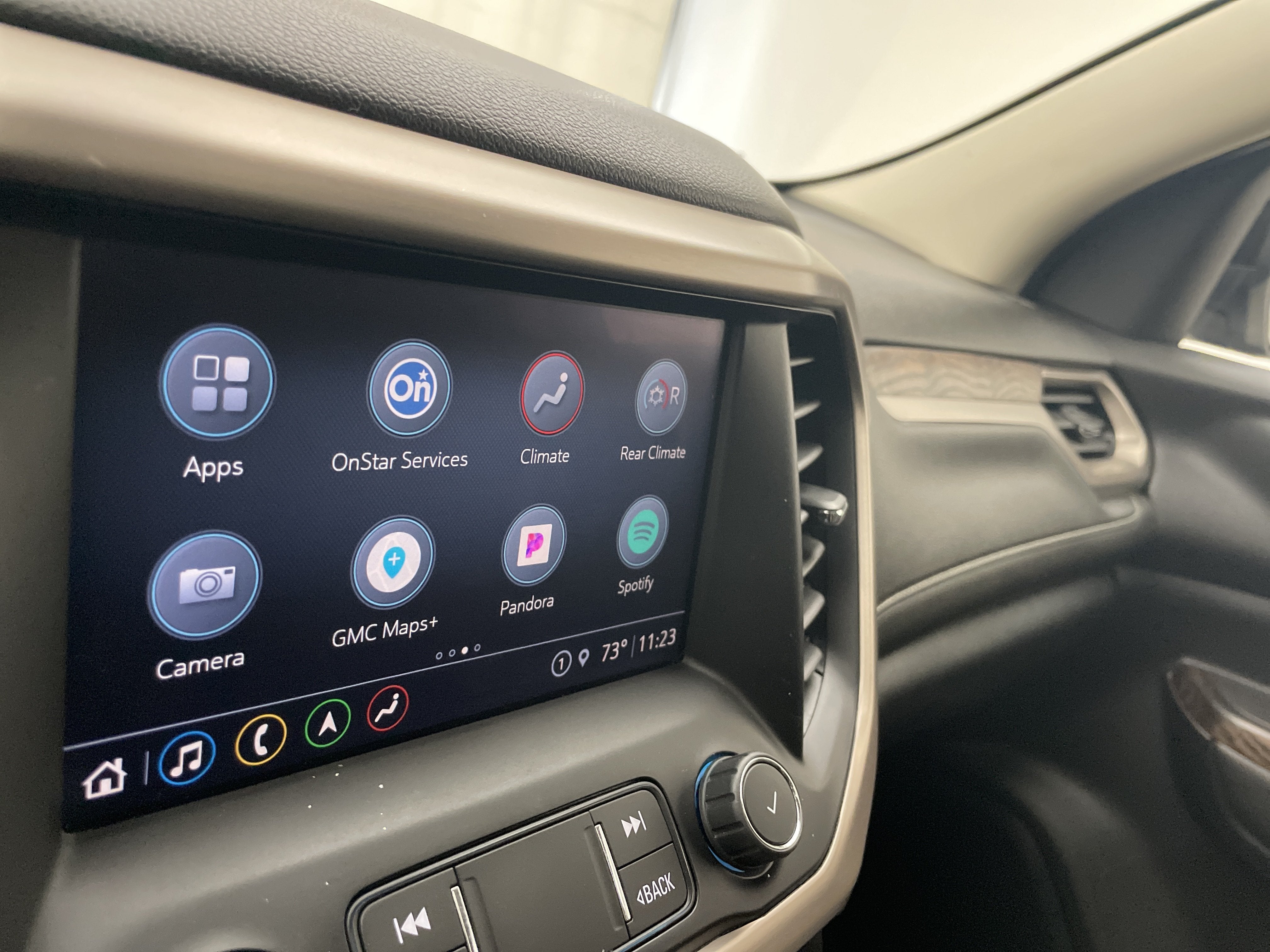2021 GMC Acadia Denali