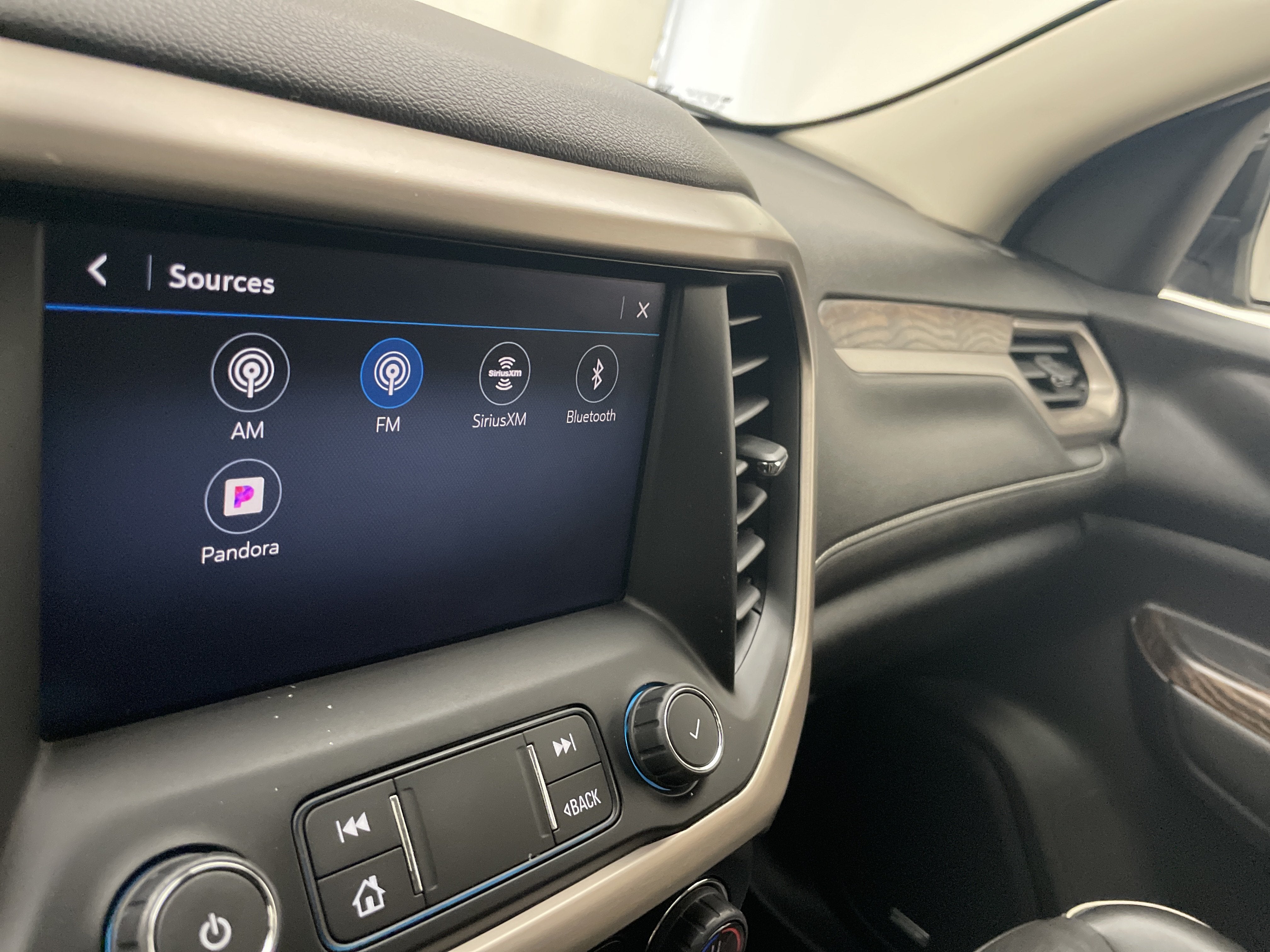 2021 GMC Acadia Denali