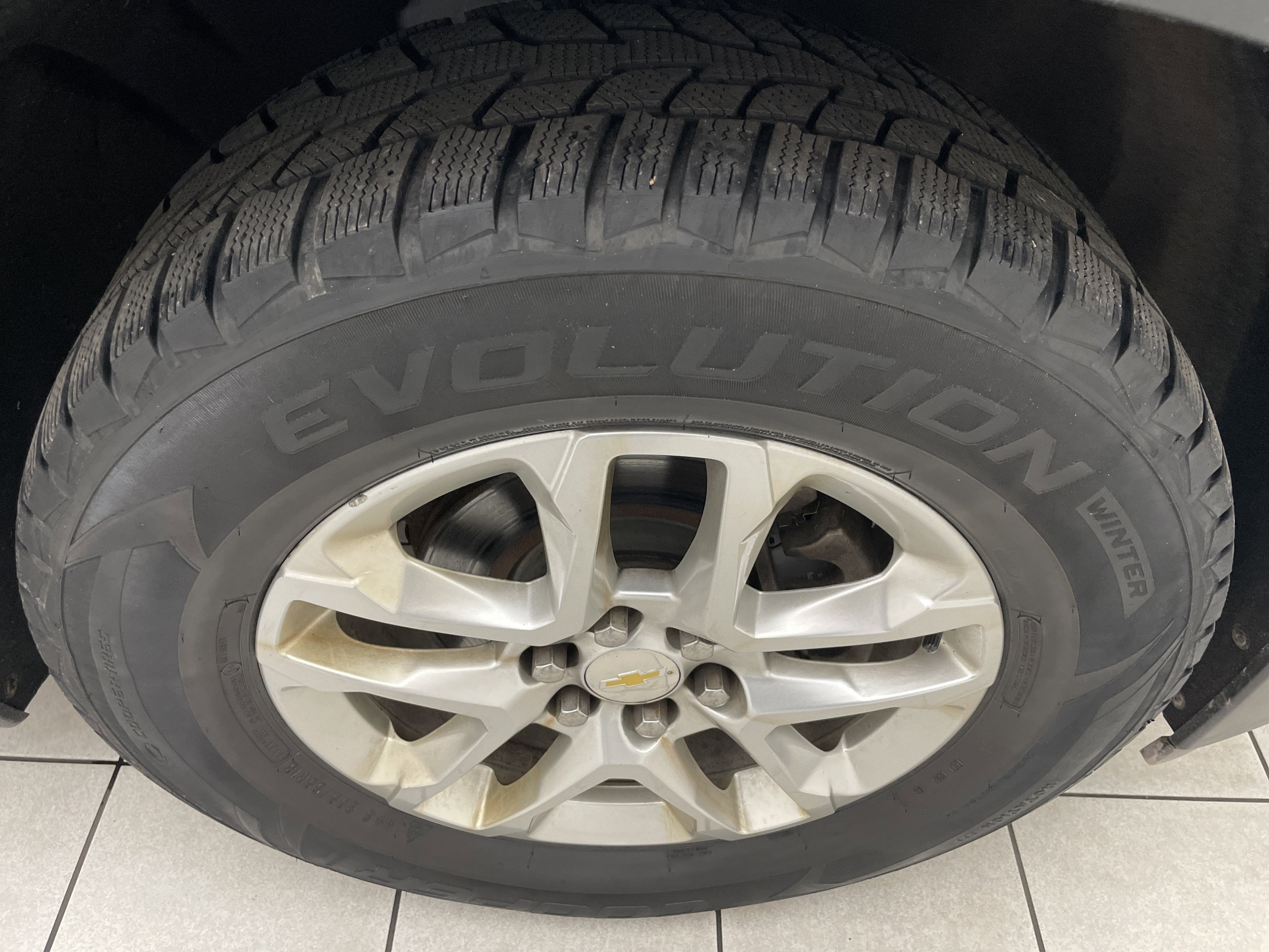 2020 Chevrolet Traverse LT Cloth