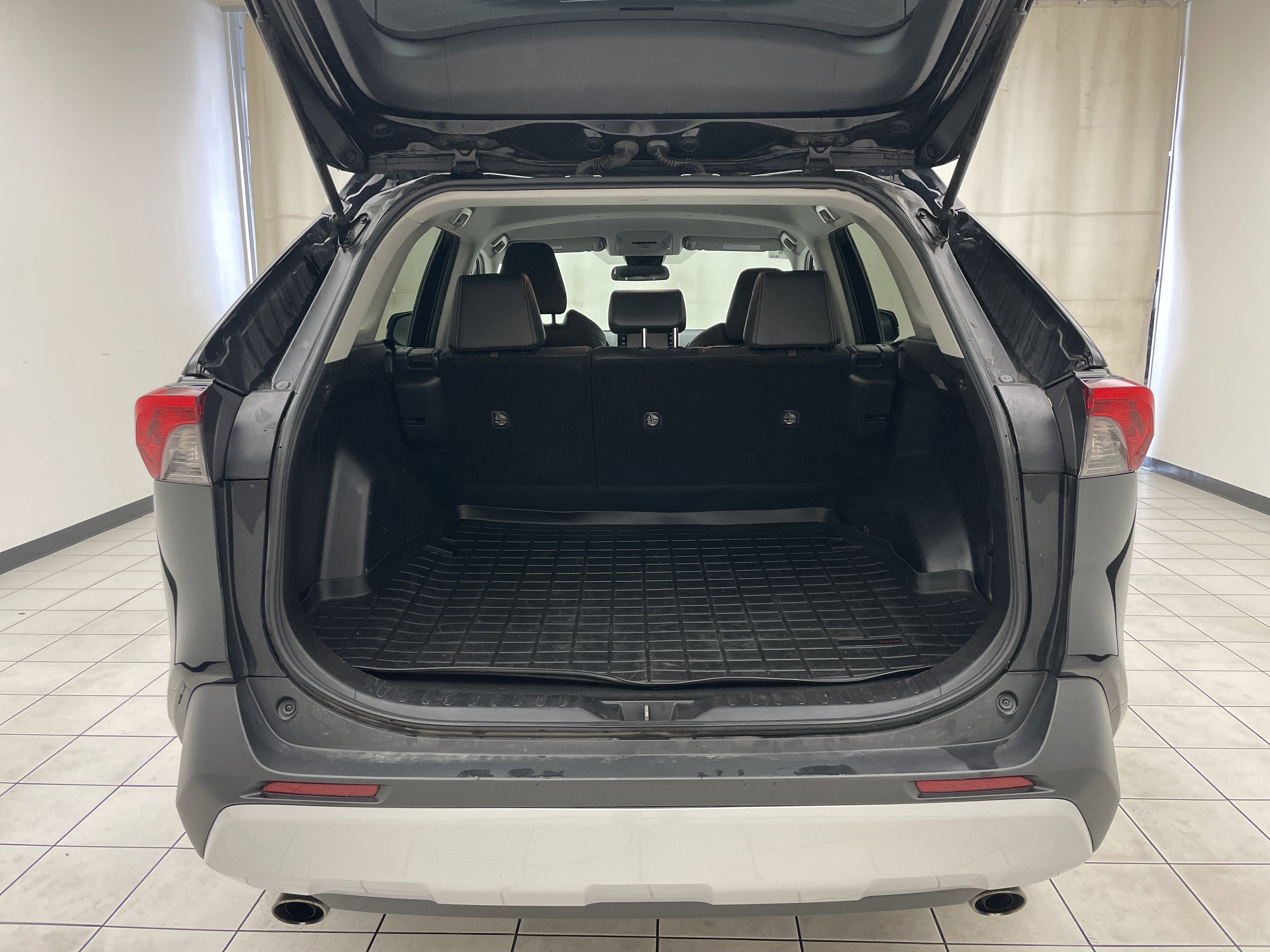 2020 Toyota RAV4 Adventure