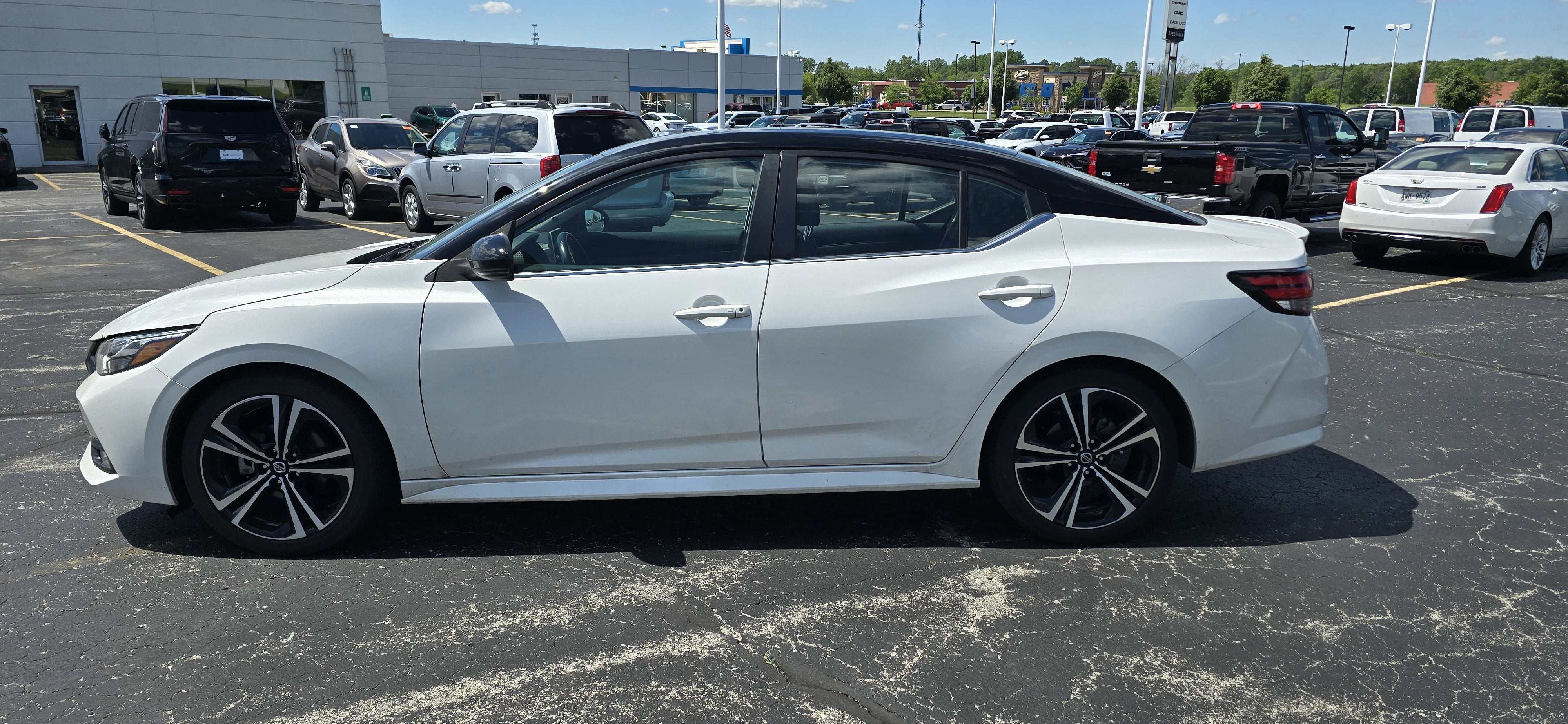 2022 Nissan Sentra SR Xtronic CVT