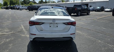 2022 Nissan Sentra SR Xtronic CVT